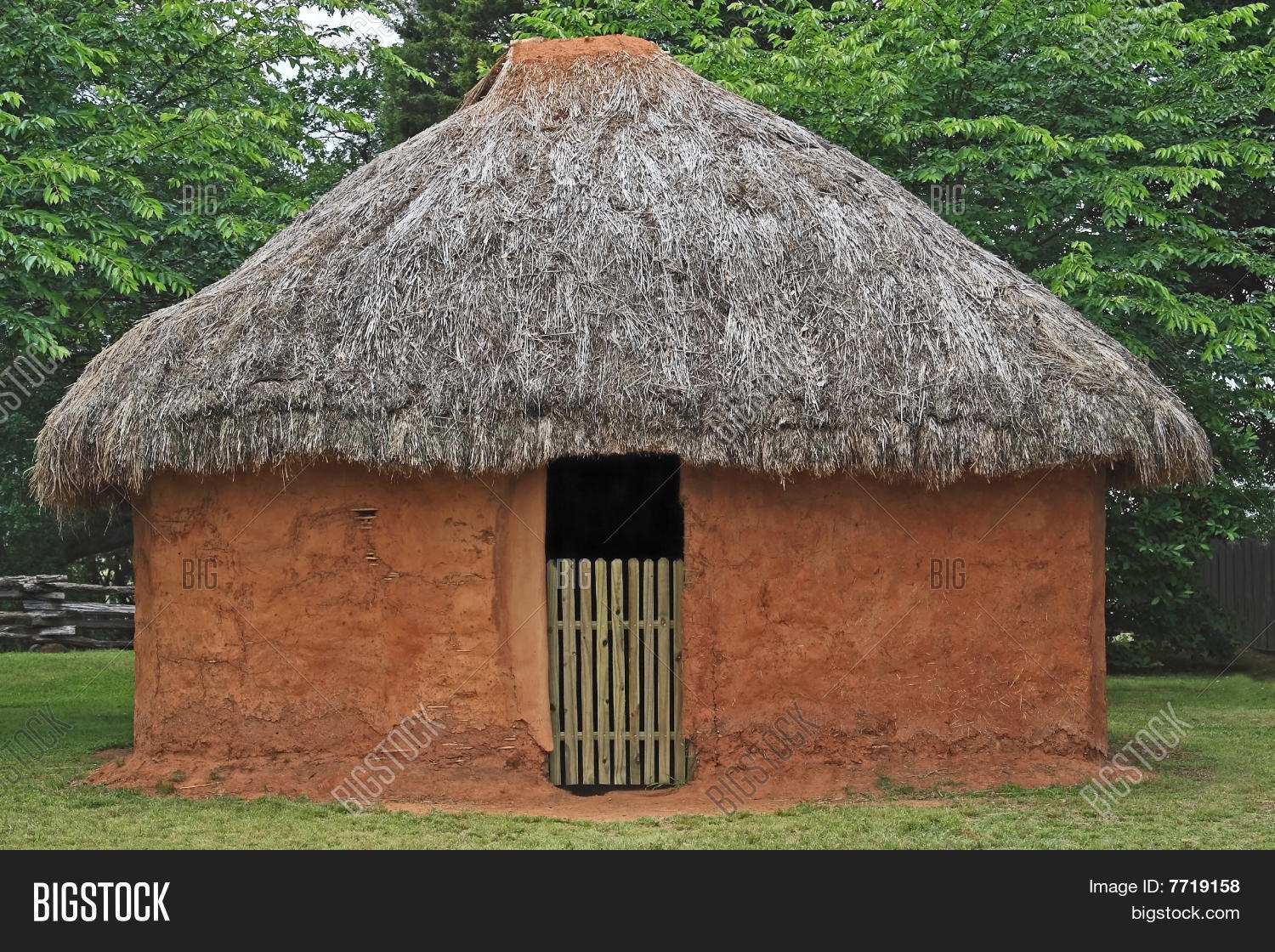 Etowah Indian Mud Hut Image & Photo Bigstock
