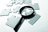 picture of puzzle  - Magnifying glass - JPG 