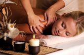 pic of beauty  - Masseur doing massage on female shoulder in the beauty salon - JPG 