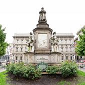 foto of da-vinci  - Leonardo da Vinci monument in Milan Italy - JPG 