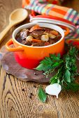 pic of france  - Boeuf Bourguignon  with carrots - JPG 
