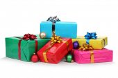 picture of objects  - Gift boxes and christmas balls - JPG 