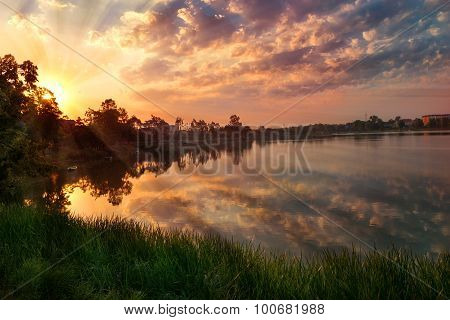Sunrise over Elk lake2