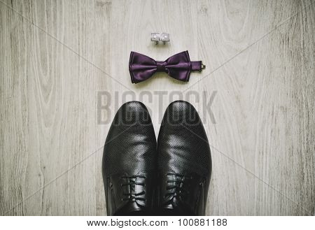 Men's shoes and accessories