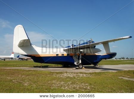 Vintage Wasserflugzeug am Boden