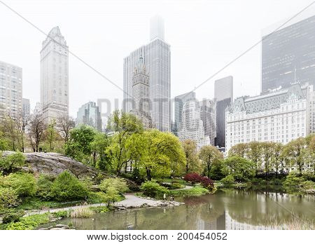 Central Park And Manhattan Skyline In Nyc
