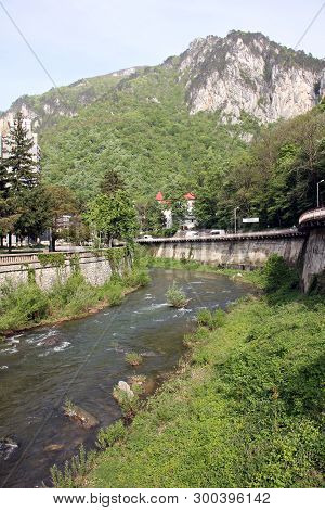 Cerna River And Cerna-mehedinti Mountains In  Herculane, Romania
