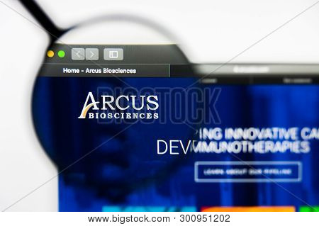 Richmond, Virginia, Usa - 9 May 2019: Illustrative Editorial Of Arcus Biosciences Inc Website Homepa