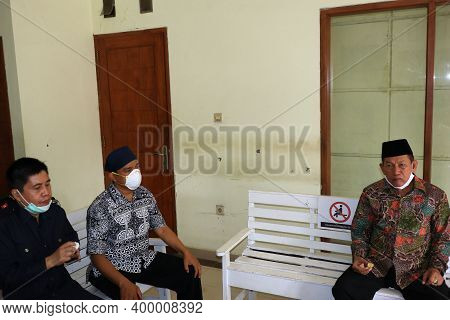 Election Activities For The Mayor Or Regional Head At One Of The Polling Stations, Pekalongan, Decem
