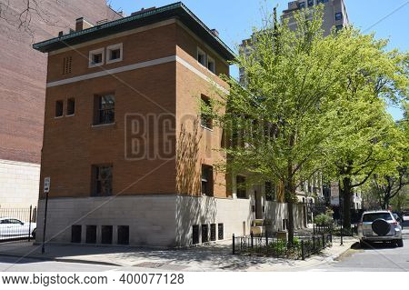 Chicago, Il May 24, 2020, Charnley Persky House Museum Exterior
