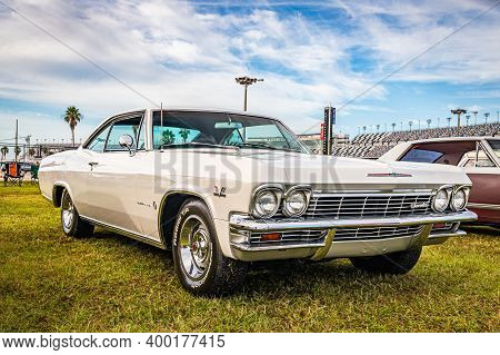 1965 Chevrolet Impala Hardtop Coupe