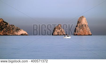 Invierno En La Costa Brava Cerca De Las Islas