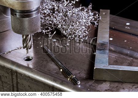 Magnetic Drilling Machine. Magnetic Drilling Machine. Drilling Of Columns By Anular Ctter. Metal Sha