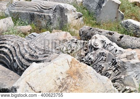 Hie Rapolis Ancient City Ruin In Pa Mukkale In Turkey