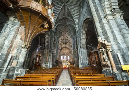 Cathedral Of Embrun, Interior