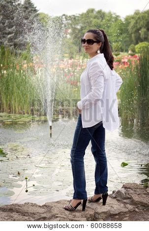The Smiling Girl At The Fountain