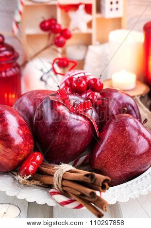 Christmas ?omposition With Red Apples