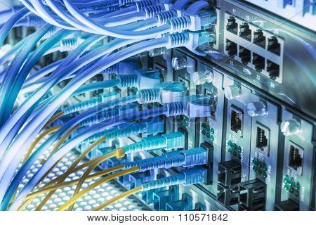 Fiber optic connecting on core network swtich