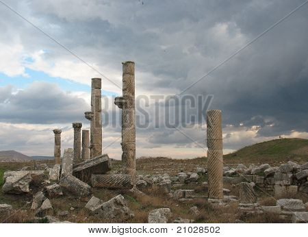Apamea przed burzą