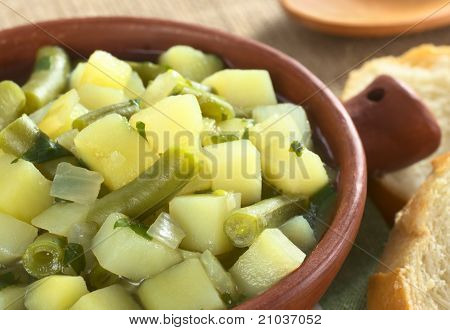 Kartoffel og Green Bean Soup