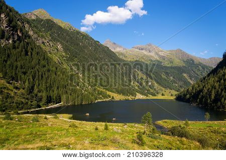 Alpine Mountain Lake Riesachsee Mit Riesachsfalle Near Schladming In Austria