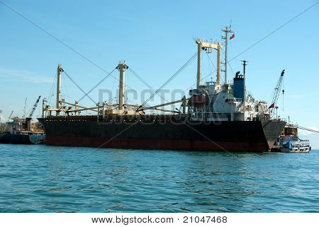 Корабли в док