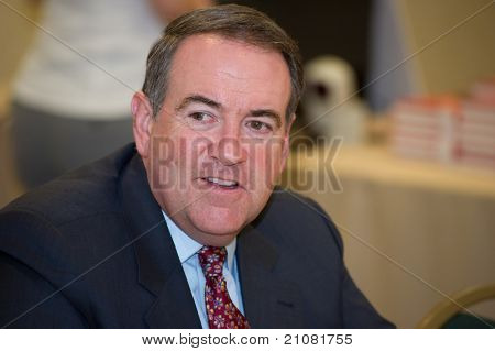 New Orleans, la 16. Juni: der frühere Gouverneur Mike Huckabee bei einer Signierstunde auf die republikanischen Führer