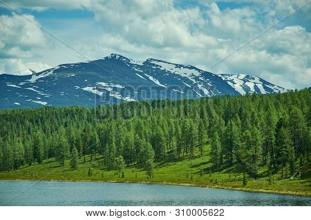 Mountain Altai , Ulagansky Lake