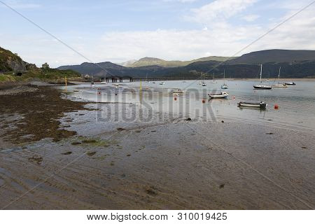 Barmouth Estuary, North Wales, Uk