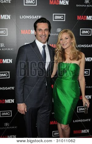 LOS ANGELES, CA - 14 de MAR: Jon Hamm, Jennifer Westfeldt en proyección especial de AMC de 'Mad Men' seaso