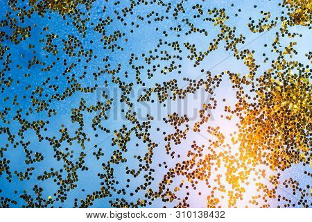 Oil Bubbles Inside Water Base Form Patterns