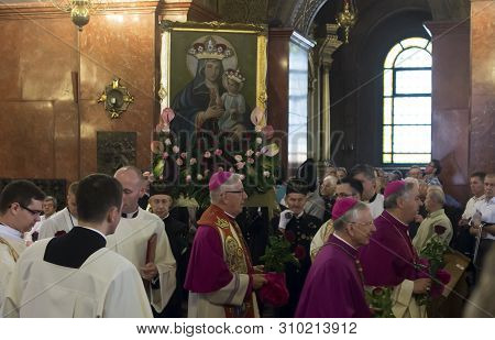 Piekary Slaskie Poland May 26, 2019 .: The Interior Of The Basilica Of Our Lady Of Piekary Before Th