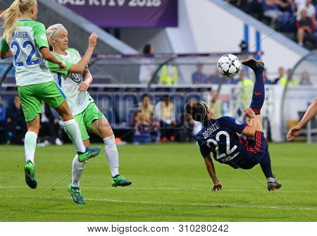 Kyiv, Ukraine - May 24, 2018: Lucy Bronze Of Olympique Lyonnais (r) Kicks A Ball During The Uefa Wom