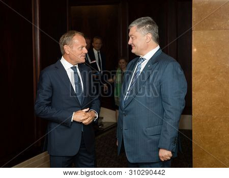 Petro Poroshenko And Donald Tuskpetro Poroshenko And Donald Tusk