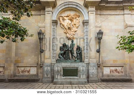 Barcelona, Spain- 09 November 2014: Monument To The Barcelonaers At Plaza De Garriga And Bachs, Vict