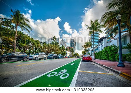 Green Bike Lane In World Famous Miami Beach. Southern Florida, Usa
