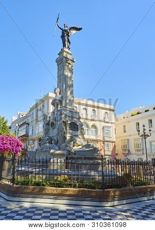 Monumento To Marques De Comillas Marquis In The Jardines De Alameda Apodaca Gardens. Cadiz, Andalusi