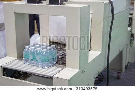 Shrink Film Wrapping Machine For Bottle Of Water