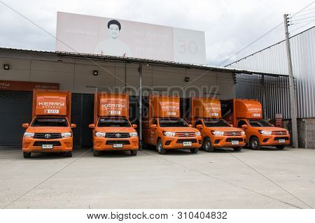 Kerry Logistic Container Pickup Truck