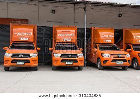 Kerry Logistic Container Pickup Truck
