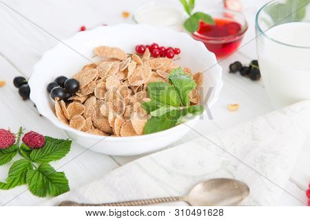 Multigrain Wholewheat Healthy Cereals. Healthy Tasty Breakfast Multigrain Wholewheat Healthy Cereals