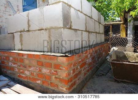 Laying Autoclaved Aerated Concrete Blocks, Aac For House Construction Wall.