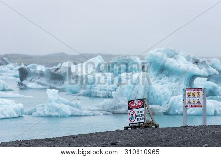 Do Not Walk On The Ice Warning Sign, Jokulsarlon, Iceland