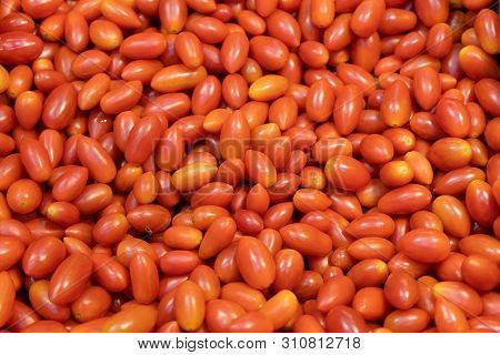 Cherry Tomatoes, Sida Thai Tomato, In The Market