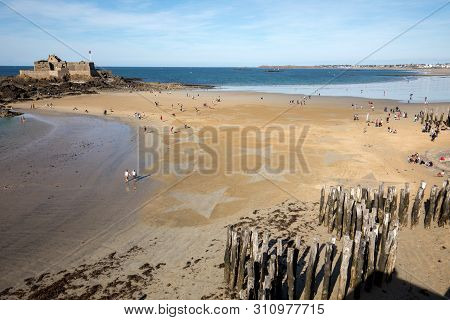 Saint-malo, France - September 15, 2018: The Stars On The Beach In Saint Malo. Brittany, France