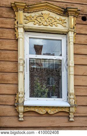 Tomsk, Carved Window Of An Old Wooden Apartment Building, Russian Style