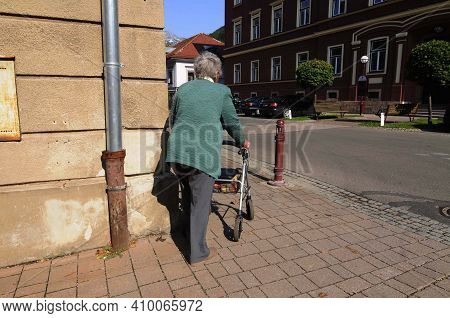 Rollator As A Walking Aid