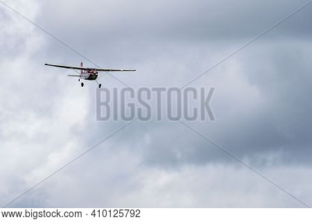 Old Warden, Bedfordshire, Uk , October 6, 2019. Cessna 180. Race Day At Shuttleworth.