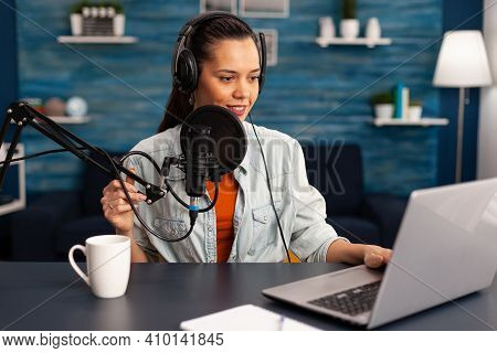 Stylish Woman Recording Video Vlog And Sharing Content On Streaming Platform Using Social Network. I