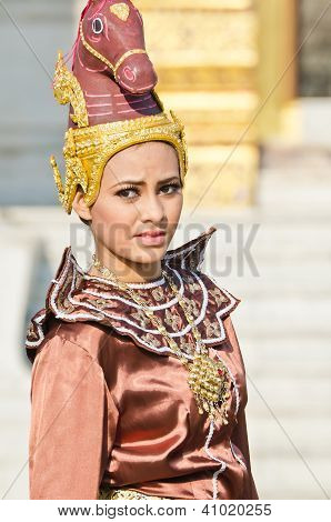 unbekannten Schauspielerin Asawa Leela Tanz zeigen